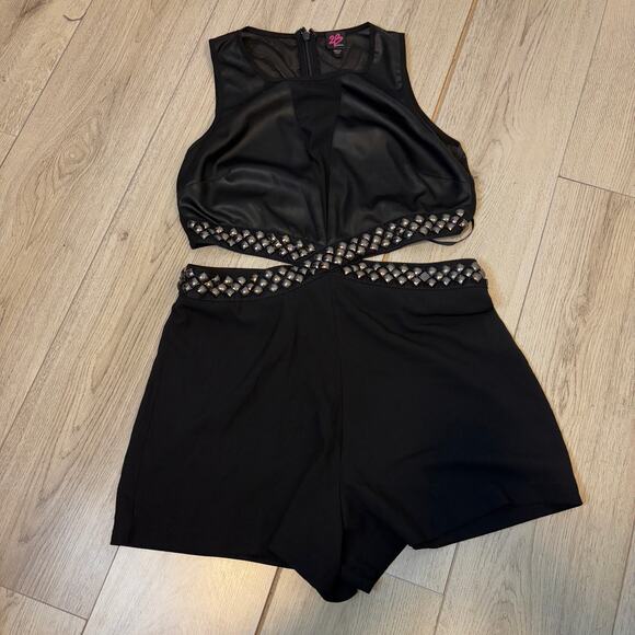 Bebe Black Romper Cutout  Studded Short Halter Large Goth Steampunk - Picture 1 of 7